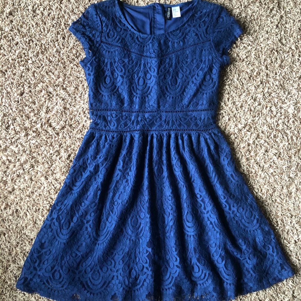 Blue Lace Short Sleeve Dress